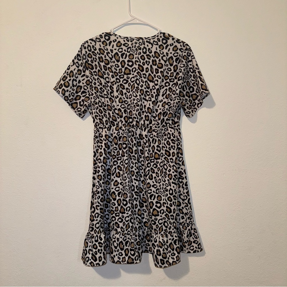 Beautiful Cheetah Print Dress - Picture 6 of 7